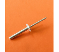 Trhací nýty (4 x 30 mm standard)