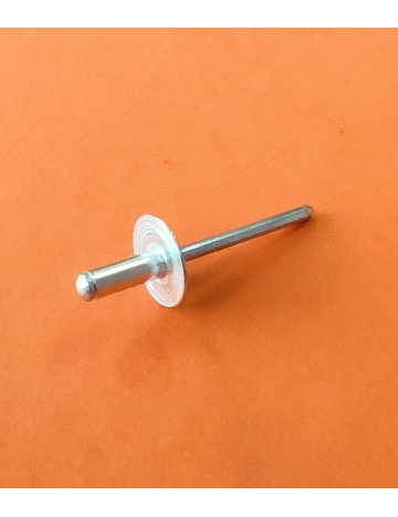 Trhací nýty 250 ks / 240,- Kč (4,8 x 12 mm, Ø hlavy 16 mm)