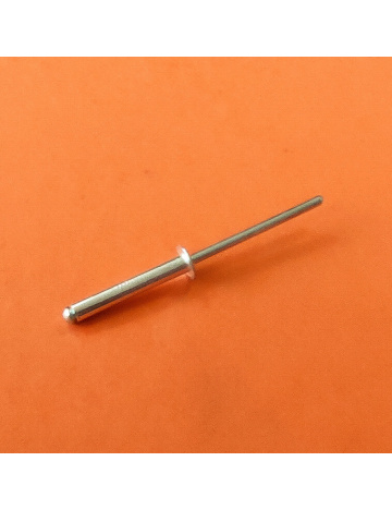 Trhací nýty (4 x 25 mm standard)